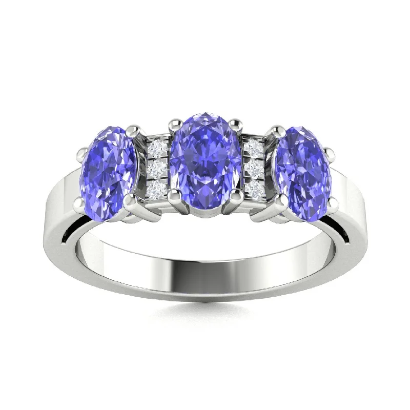 Simple solitaire engagement rings with classic design for traditional brides-to-be -18kt Gold Tanzanite and Diamond Ring (Tanzanite 1.00cts Diamonds 0.04 cts)