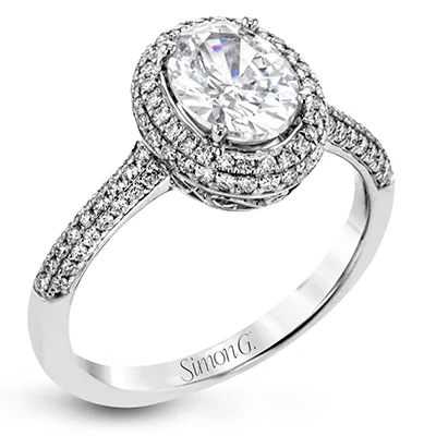 Engagement rings with bezel settings for a secure and modern diamond display -Engagement Ring in 18k Gold with Diamonds