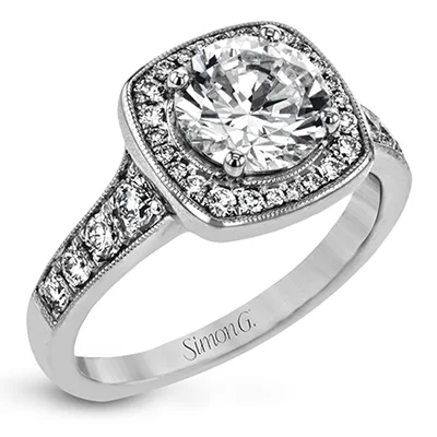 Classic diamond engagement rings with round-cut diamonds for timeless elegance -Engagement Ring in 18k Gold with Diamonds