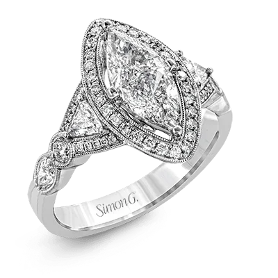 Antique engagement rings with intricate metalwork and heirloom-quality appeal -Engagement Ring in 18k Gold with Diamonds