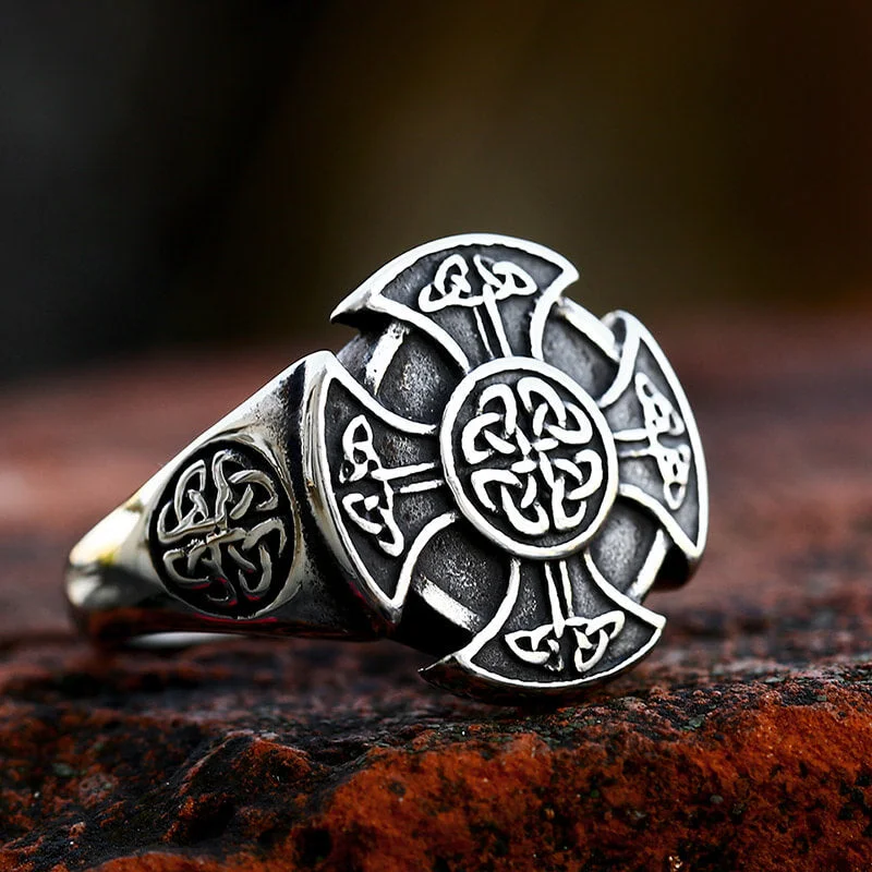 Silver rings offering affordable sparkle for fingers -Celtic Knot Knights Templar Stainless Steel Viking Ring