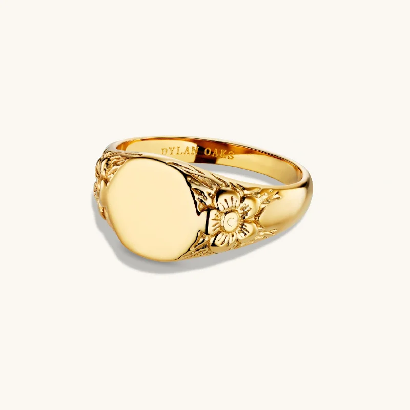 Bold rings designed for men with rugged style -Maya Flower Ring in Gold