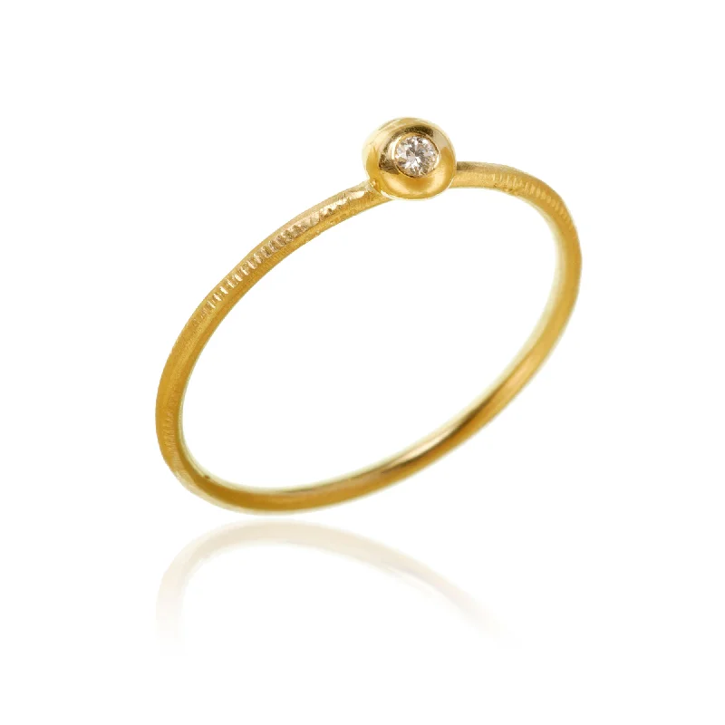 Slim rings for stackable finger style fun -Delphis 18K Gold Ring w. Diamond