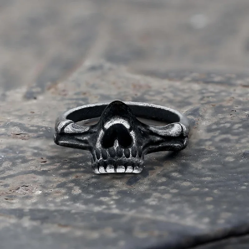 Slim rings for stackable finger style fun -Gothic Ferocious Skull Stainless Steel Ring