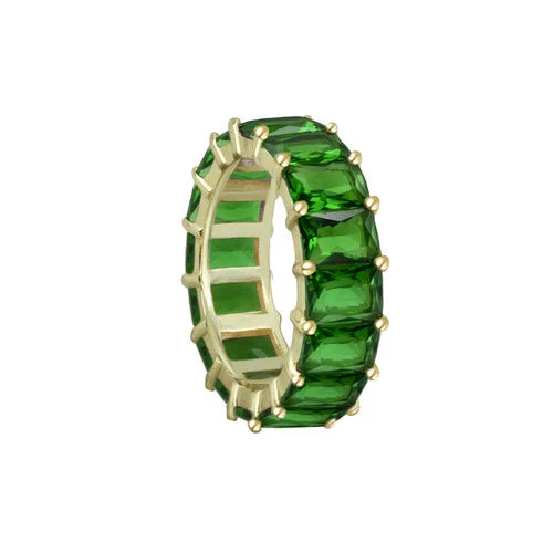 Quartz rings with clear gemstone elegance -THE GREEN COLORED BAND